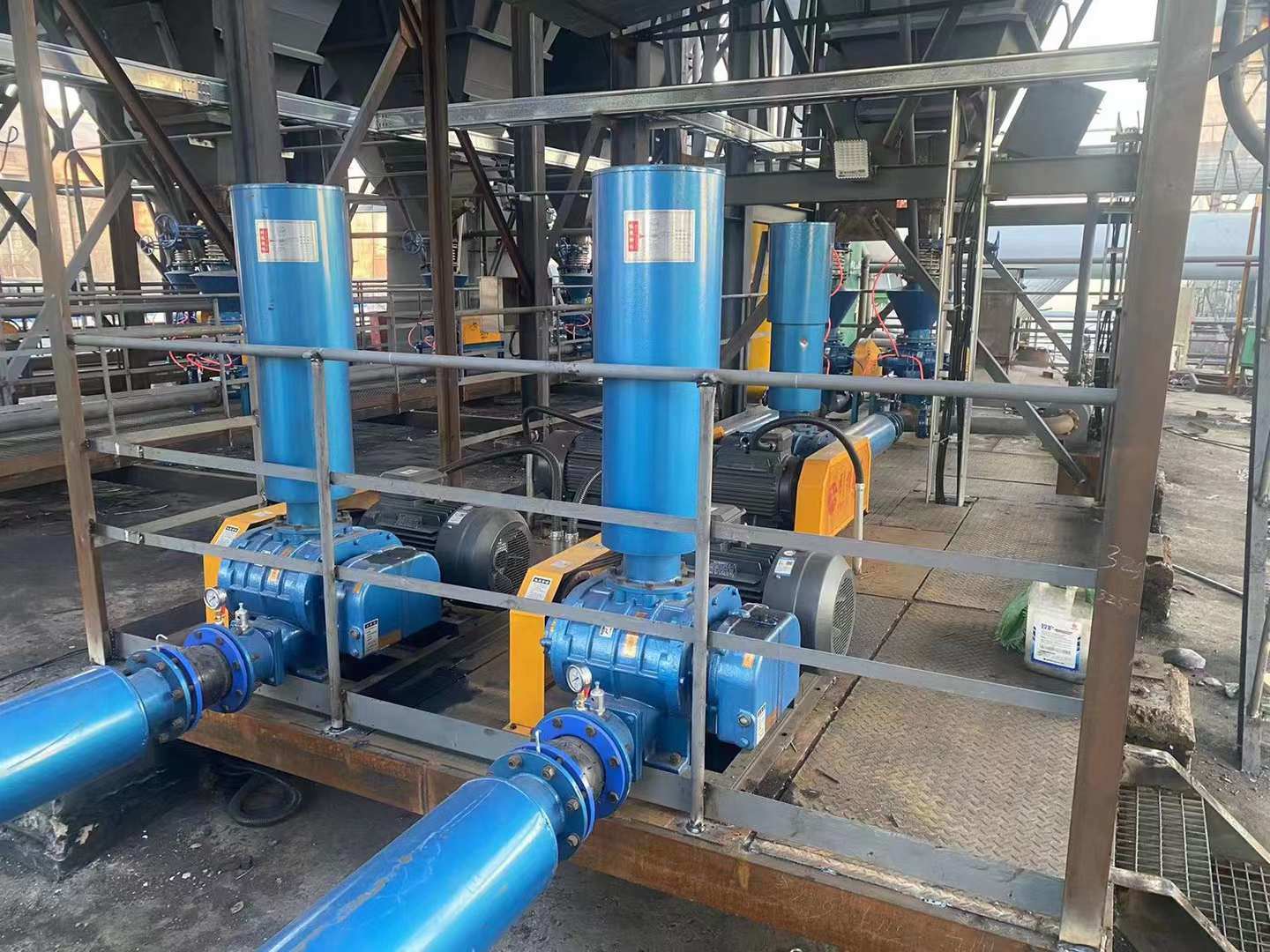 Shandong Yinchi lance un système révolutionnaire de machine de transport pneumatique à alimentation automatique pour une manutention améliorée des matériaux